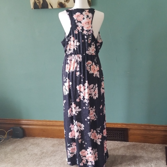 Psss I have POCKETS 💗 - Picture 3 of 5